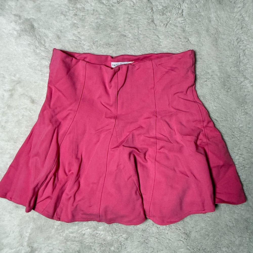 Fashion Nova Pleated Pink Skort